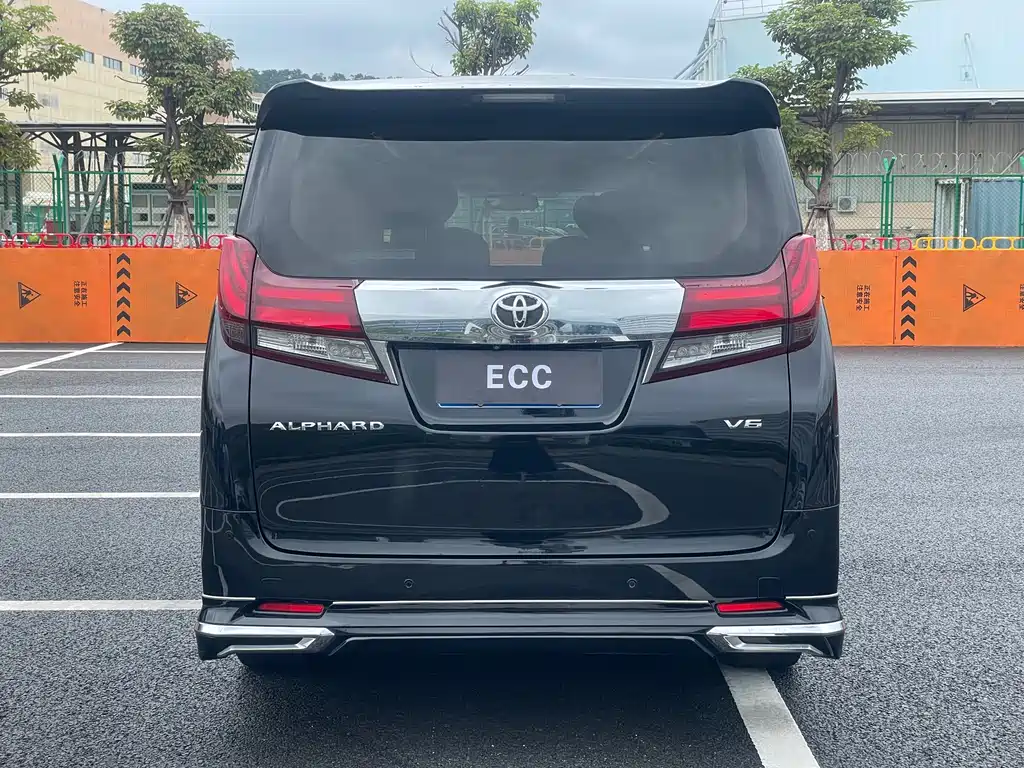 Alphard 3.5 L Luxury