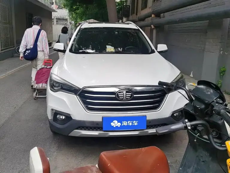 Besturn X80 1.8 T Auto Luxury