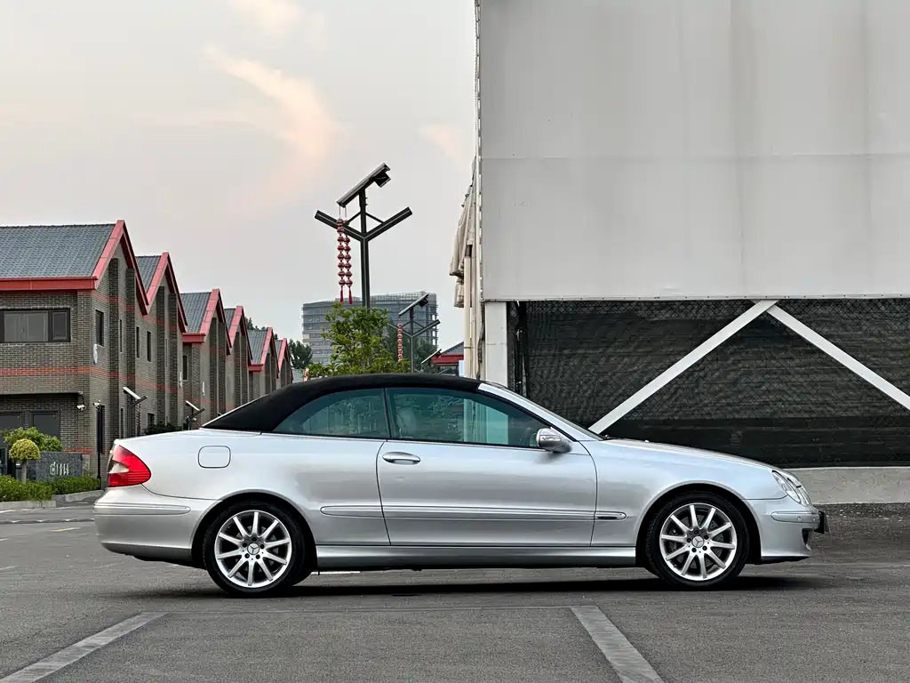 Mercedes-Benz CLK-Class 奔驰CLK级 2006款 CLK 200 K 敞篷跑车
