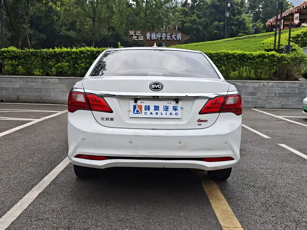 BYD F3 比亚迪F3 2018款 1.5 L 自动尊享型