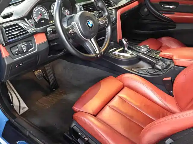 BMW M4 M4 Convertible Coupe