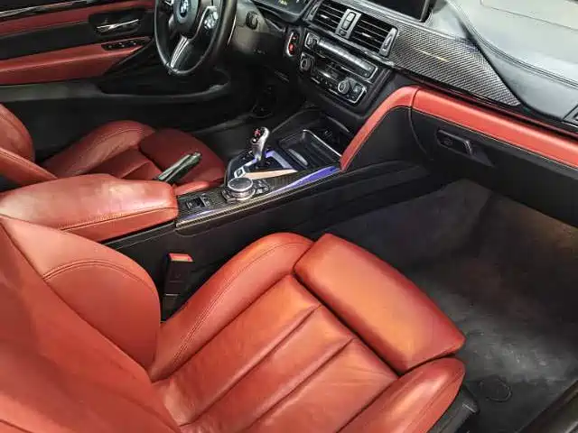 BMW M4 M4 Convertible Coupe