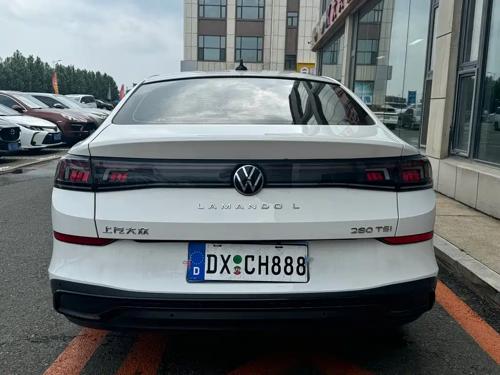 Lamando Lamando L 280 TSI DSG Dazzle Hot