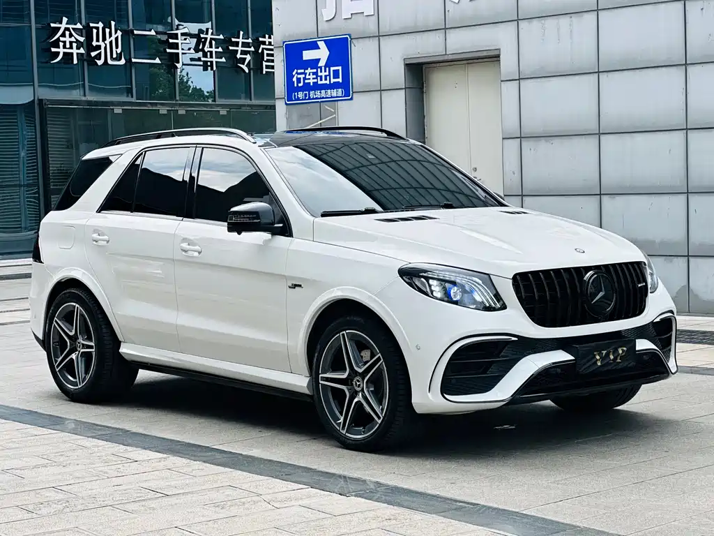 Mercedes-Benz M-Class ML 400 4 MATIC Dynamic