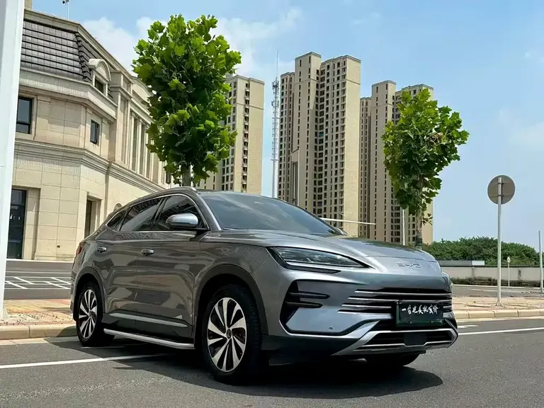 BYD Song PLUS NEV Champion DM-i 110 KM Flagship PLUS