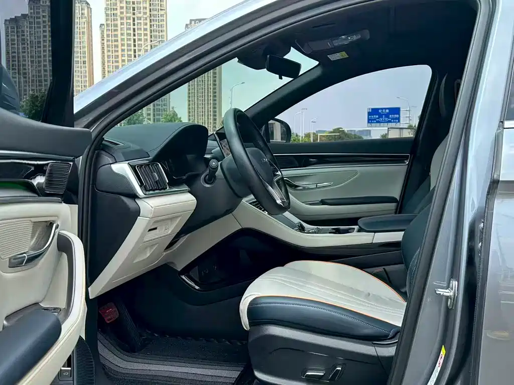 Song PLUS NEV Champion DM-i 110 KM Flagship PLUS