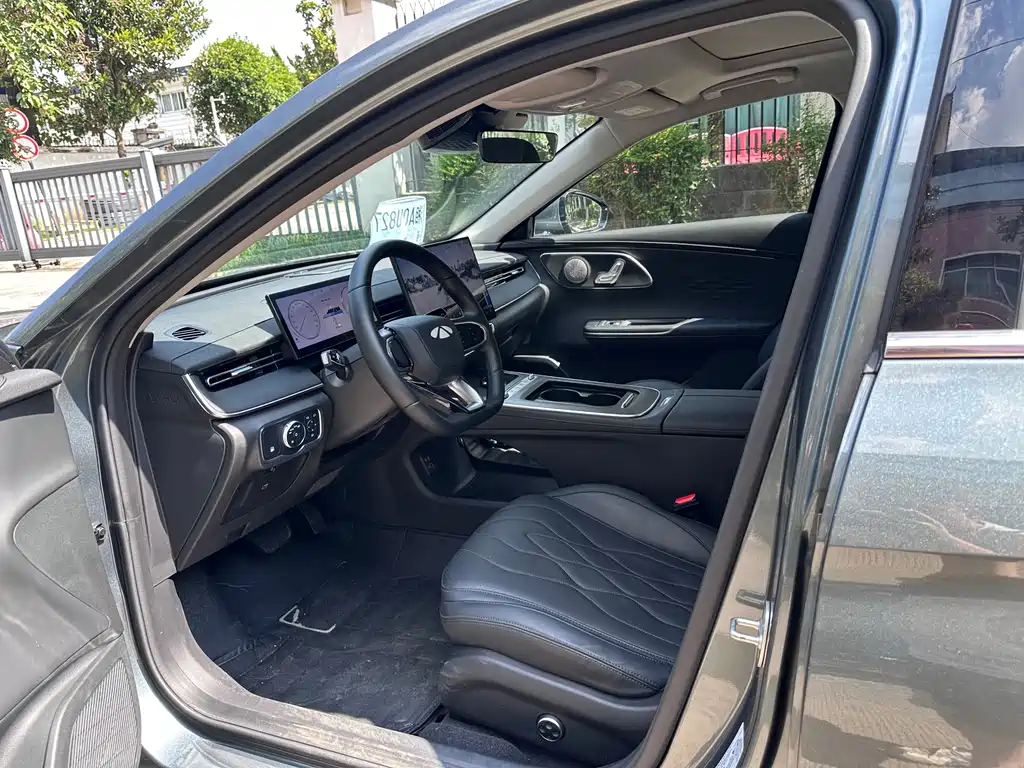 Fengyun A8 L 风云A8 L 2025款 1.5 TGDI 145 km 标准型