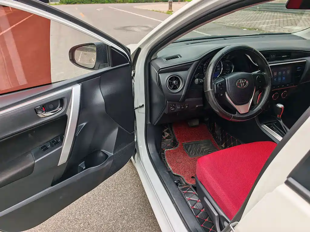 Levin Facelift 185 T CVT Elite CN-V