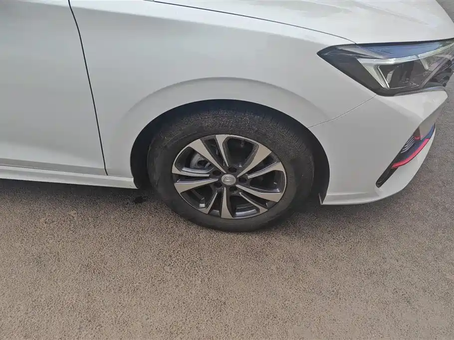 Eado Smooth Enjoyment PLUS Blue Whale NE 1.4 T GDI DCT Distinguished