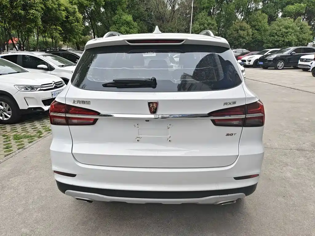Roewe RX5 20 T 2 WD Auto Ali Connected Platinum