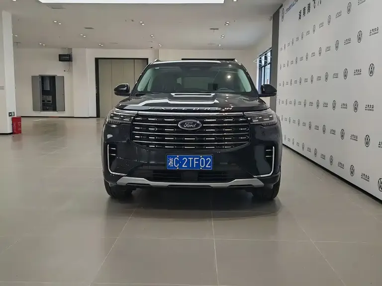 Ford Explorer 2.3 T EcoBoost 4 WD Titanium 6-seat