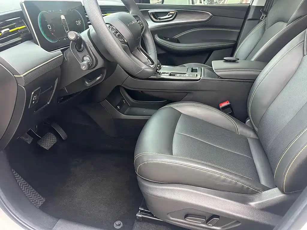 Roewe RX5 荣威RX5 2023款 PLUS 330 TGI 自动领潮智享版