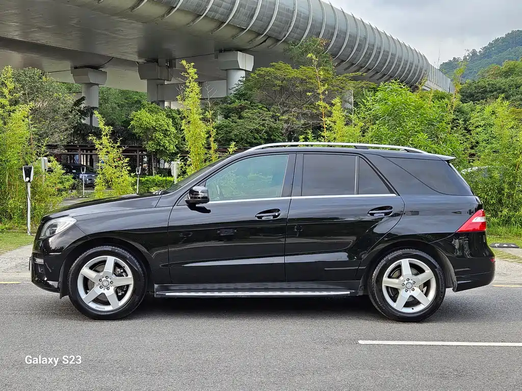 Mercedes-Benz M-Class ML 400 4 MATIC Luxury