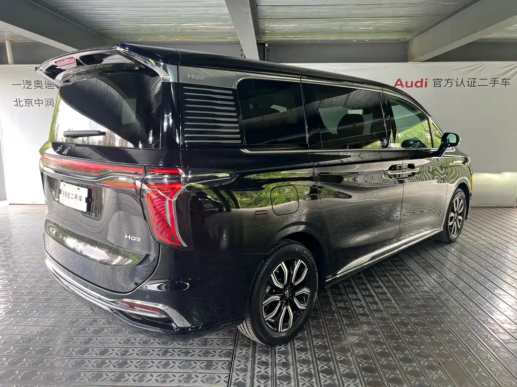 Hongqi HQ9 2.0 T Connected Flagship Enjoyment