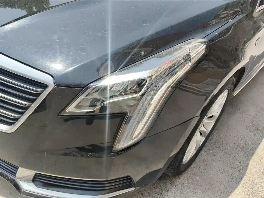 Cadillac XTS 28 T Tech