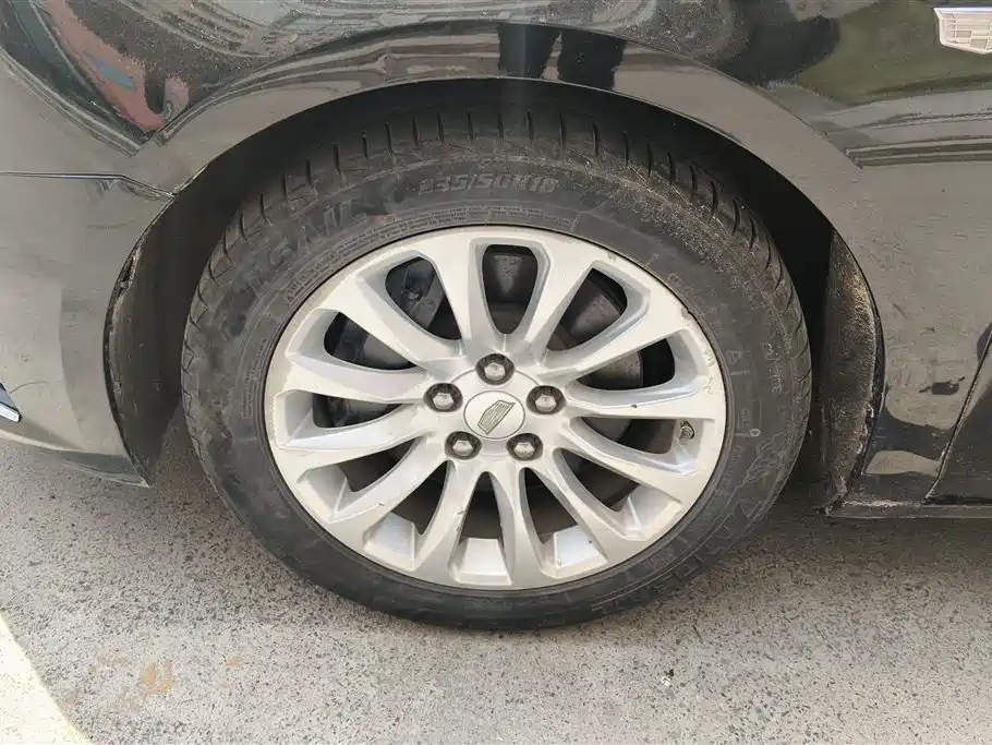 Cadillac XTS 28 T Tech