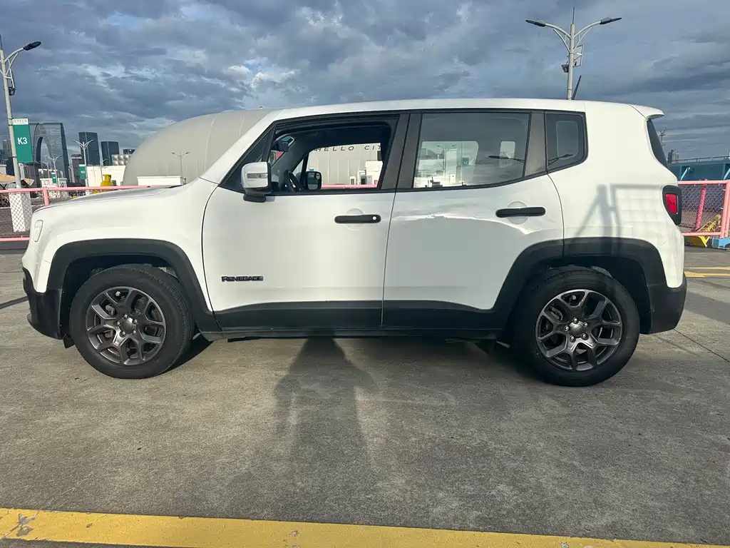 Renegade 180 T Auto Dynamic +