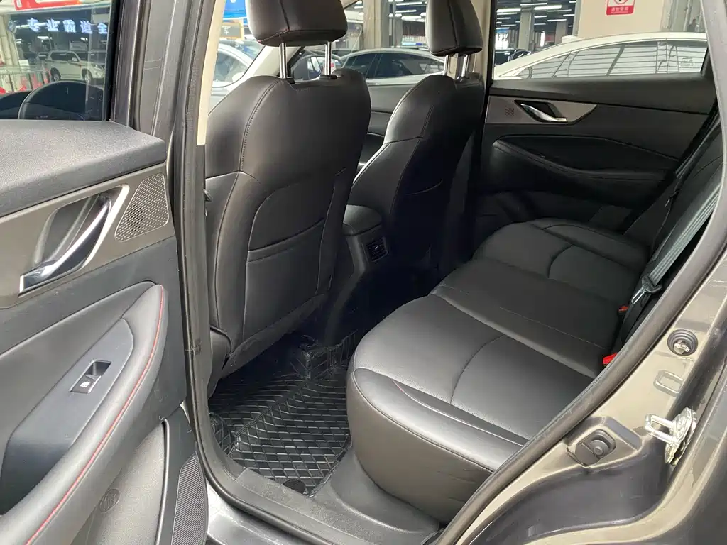Changan CS35 PLUS 长安CS35 PLUS 2021款 改款 蓝鲸NE 1.4 T DCT尊贵型