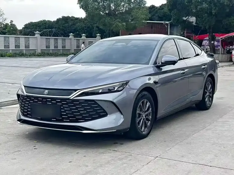 BYD Qin L DM-i Smart Drive 80 KM Leading