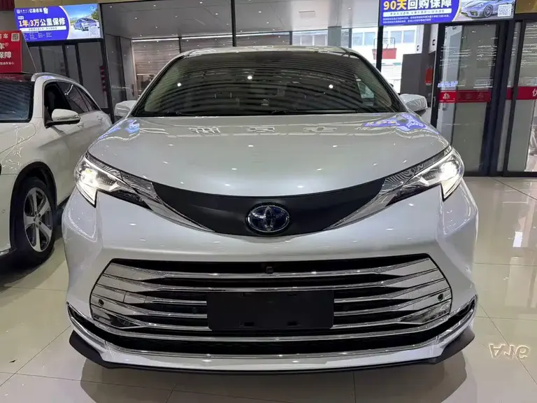 Toyota Sienna 2.5 L Hybrid Comfort