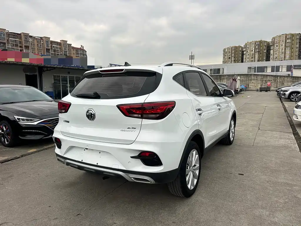 MG ZS 180 DVVT Auto Base