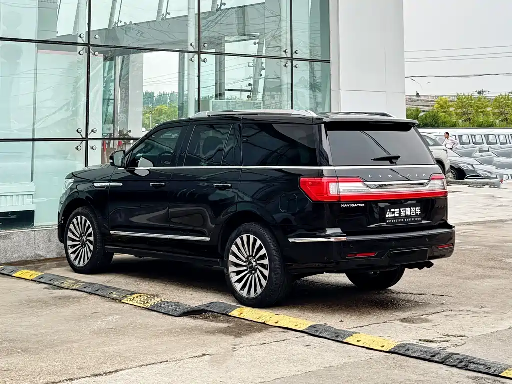 Navigator 3.5 T Honor Shine CN-VI