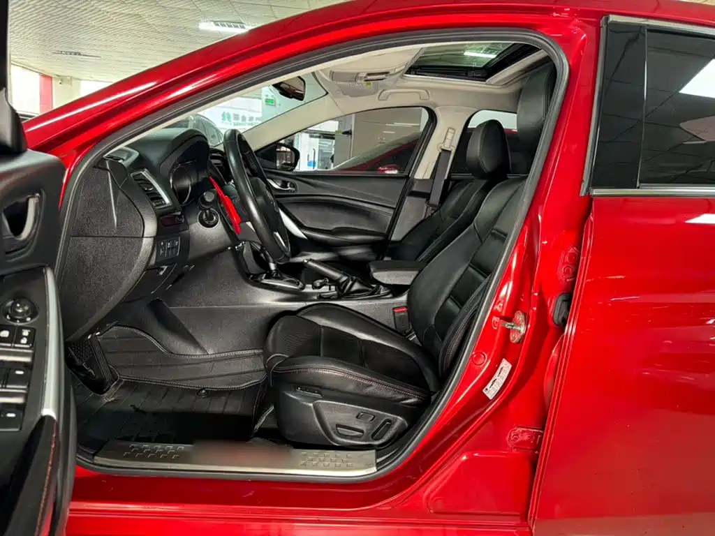 Atenza 2.0 L Blue Sky Luxury