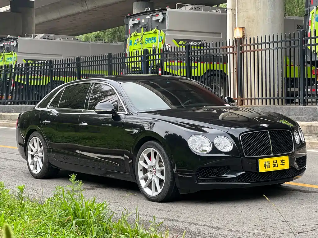 Flying Spur 4.0 T V8 S Standard