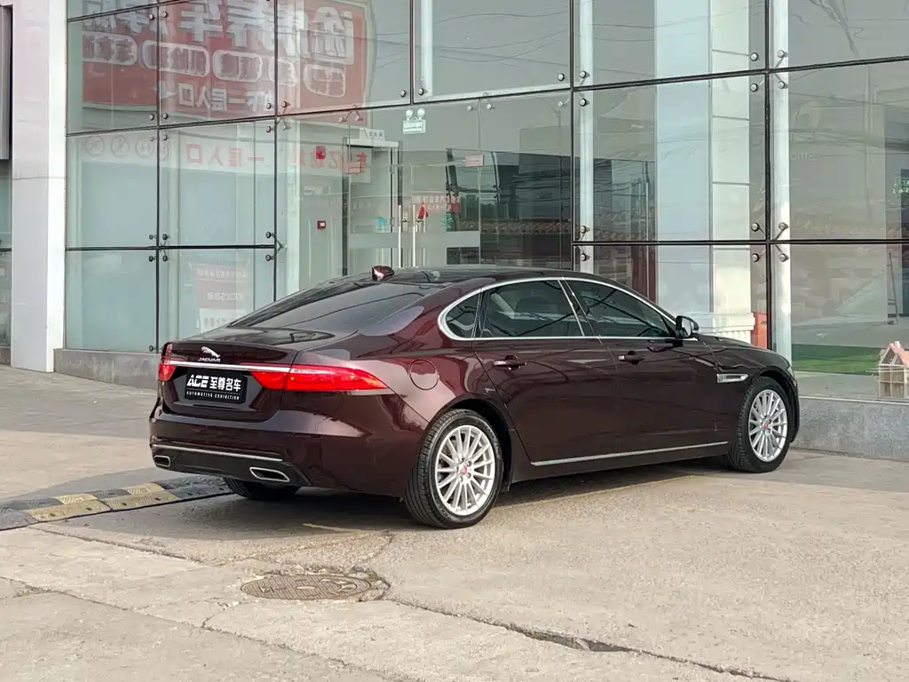 Jaguar XFL XFL 2.0 T P200 2 WD Elite