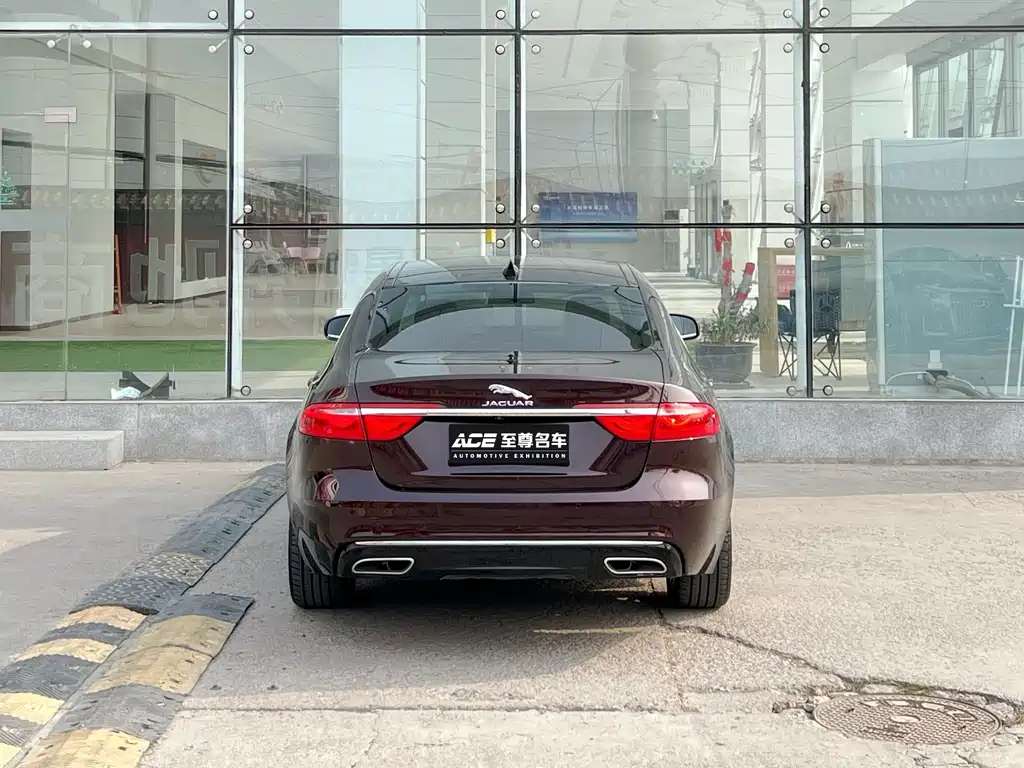 Jaguar XFL XFL 2.0 T P200 2 WD Elite
