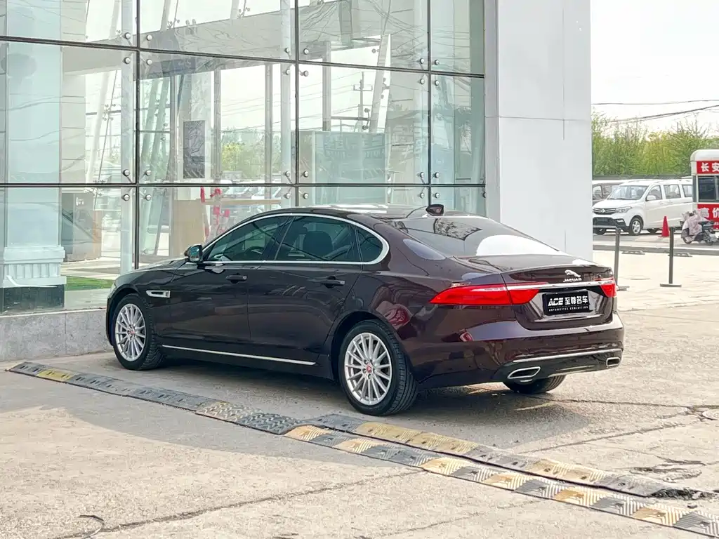 Jaguar XFL XFL 2.0 T P200 2 WD Elite