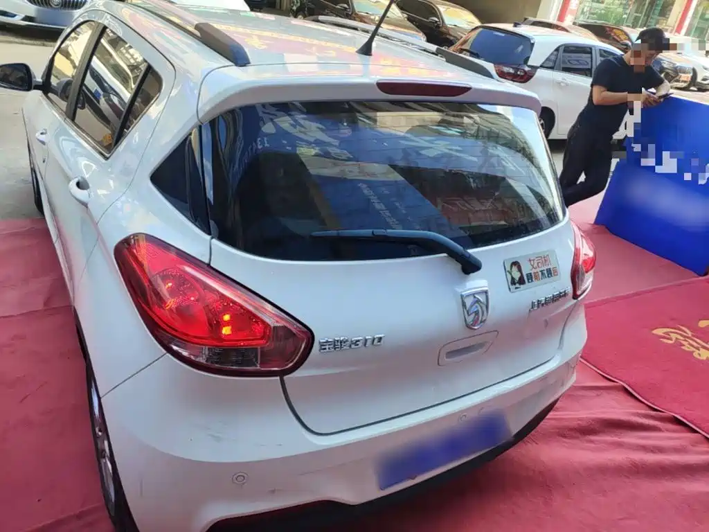 Baojun 310 1.2 L Manual Luxury