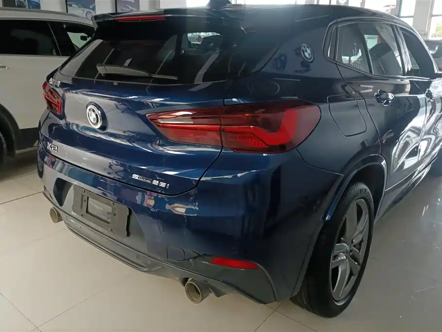 BMW X2 sDrive25 i Night