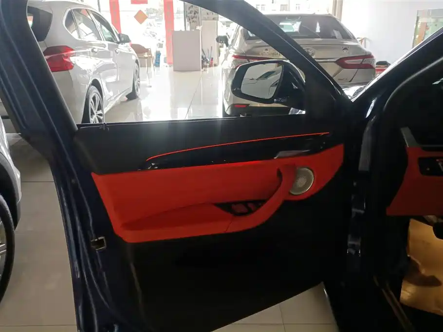 BMW X2 sDrive25 i Night