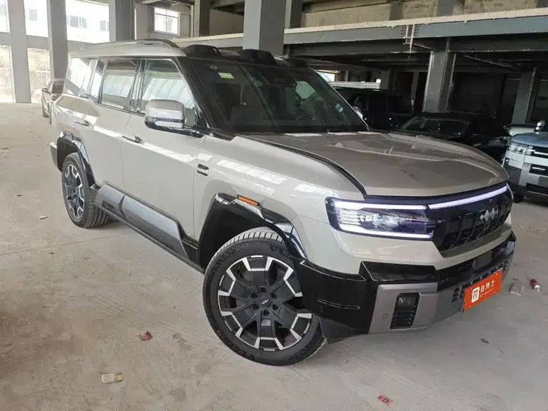 Fangchengbao Leopard 8 Brave Flagship 6-seat