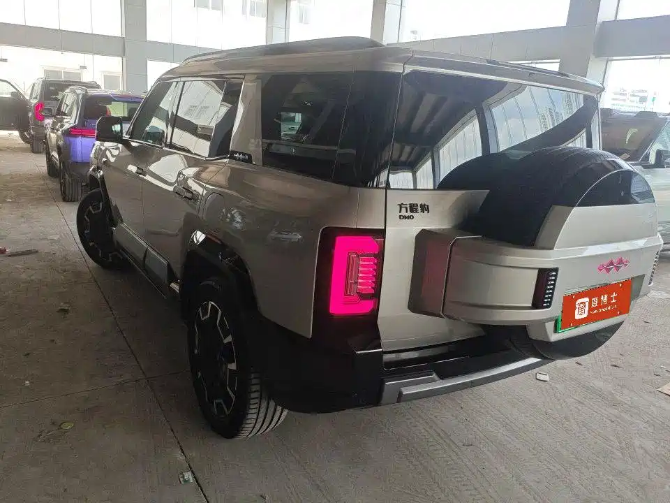 Leopard 8 Brave Flagship 6-seat
