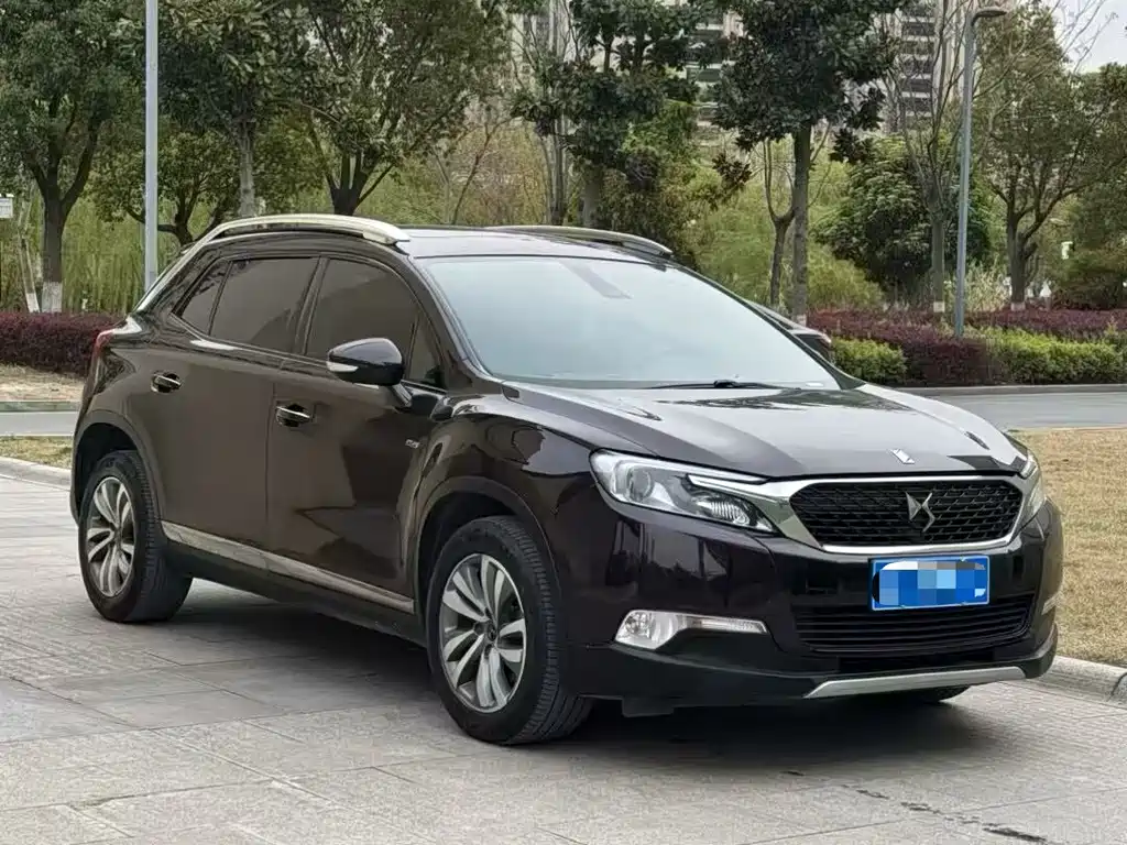 DS 6 1.6 T Luxury THP160