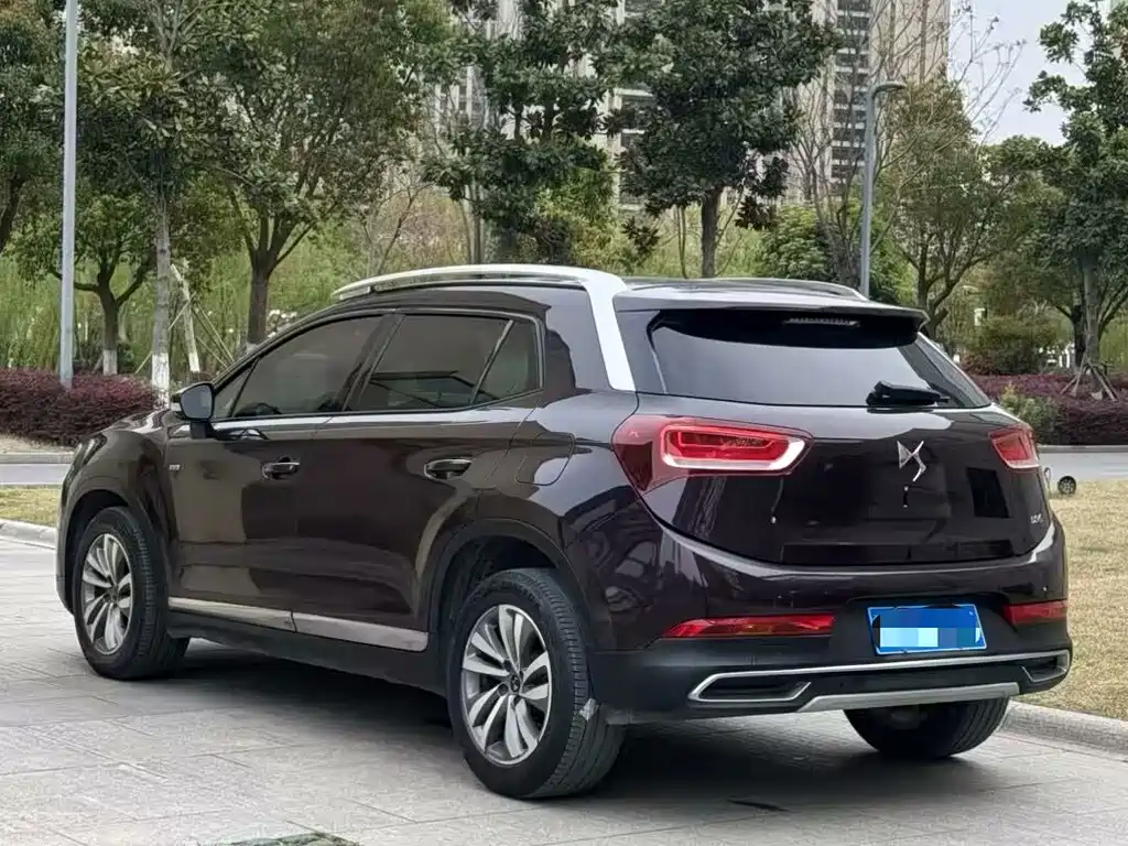 DS 6 1.6 T Luxury THP160