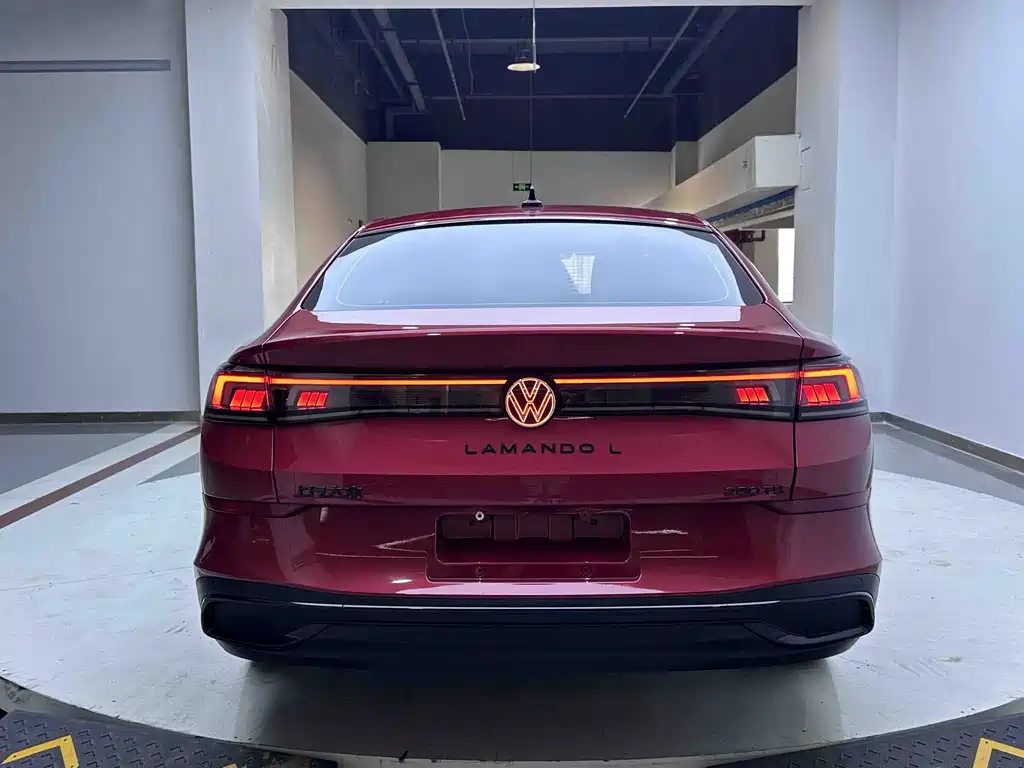 Lamando Lamando L 280 TSI DSG Spicy Cool