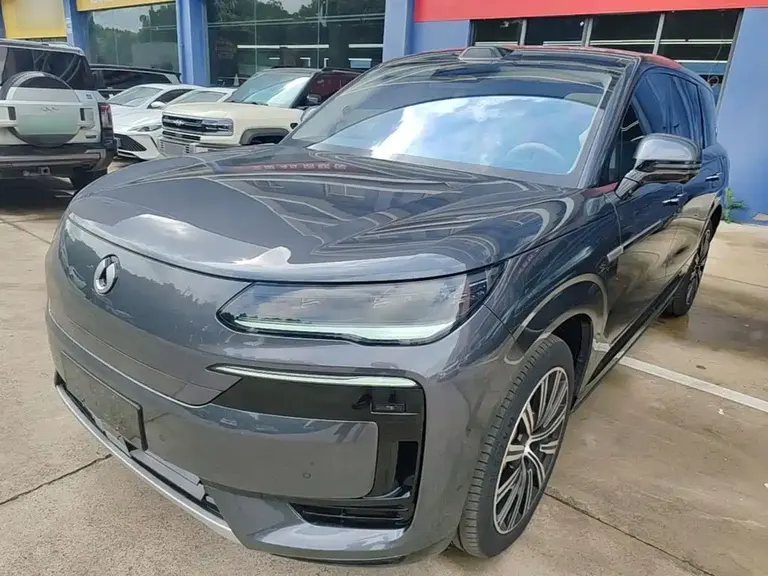 Denza N9 Flagship