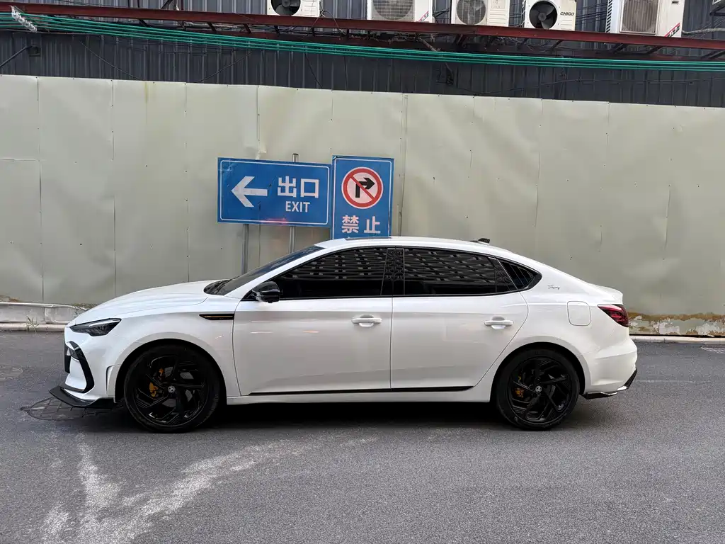 MG6 Pro 1.5 T Auto Trophy Luxury