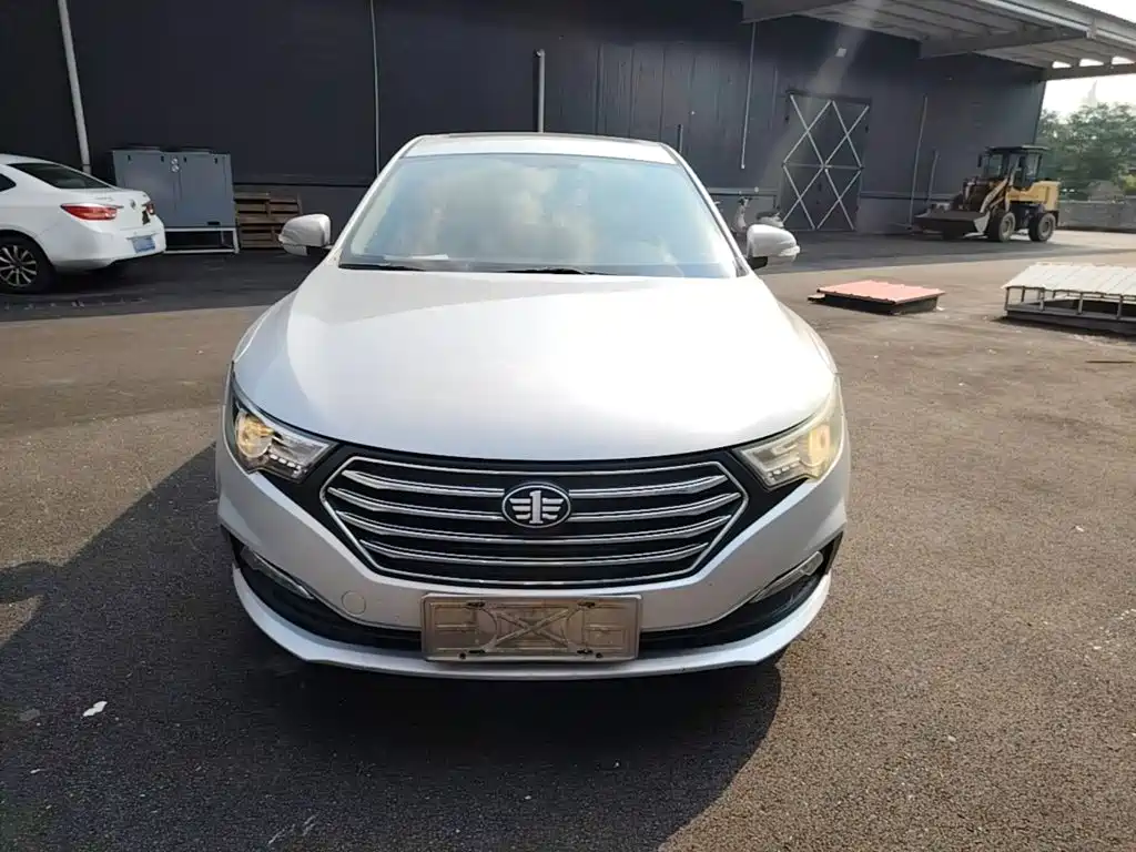 Besturn B30 1.6 L Auto Luxury