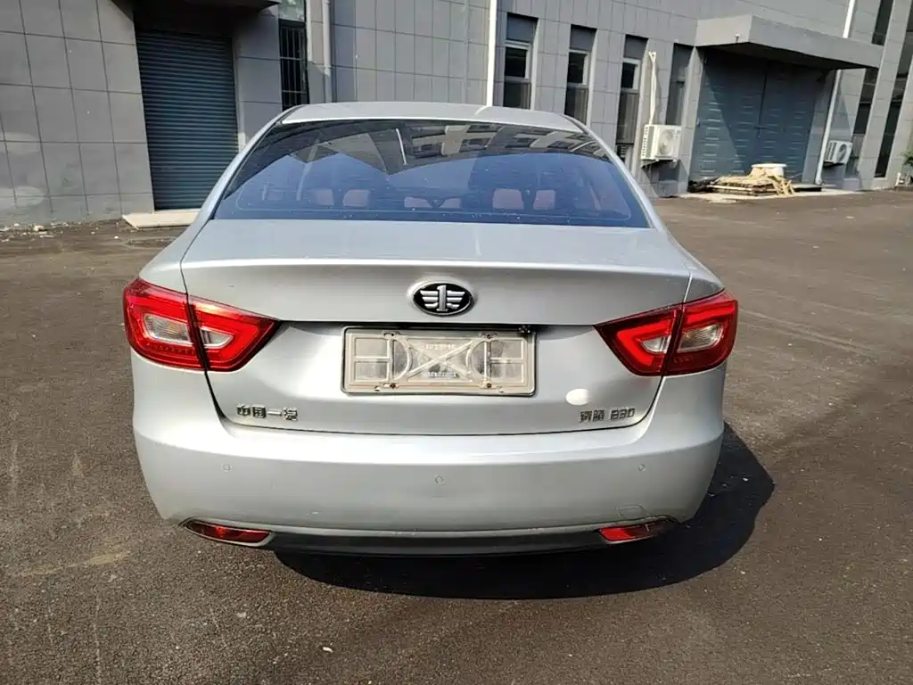 Besturn B30 1.6 L Auto Luxury