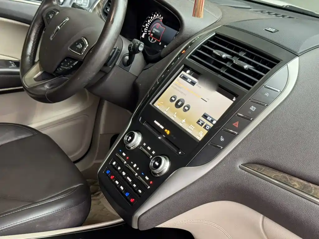 Lincoln MKC 2.0 T 4 WD Graceful
