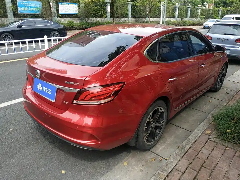 MG6 20 T Auto Luxury Connected CN-VI