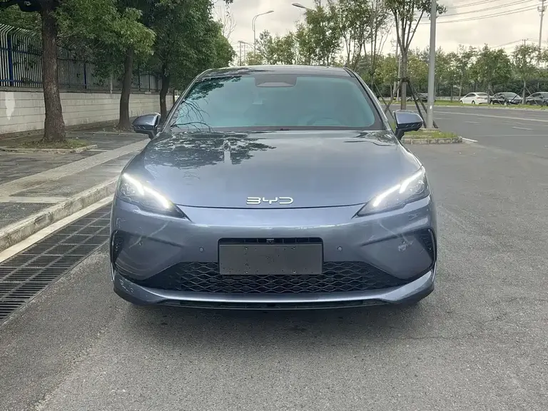 BYD Seal 05 DM-i DM-i Smart Drive 120 KM Flagship