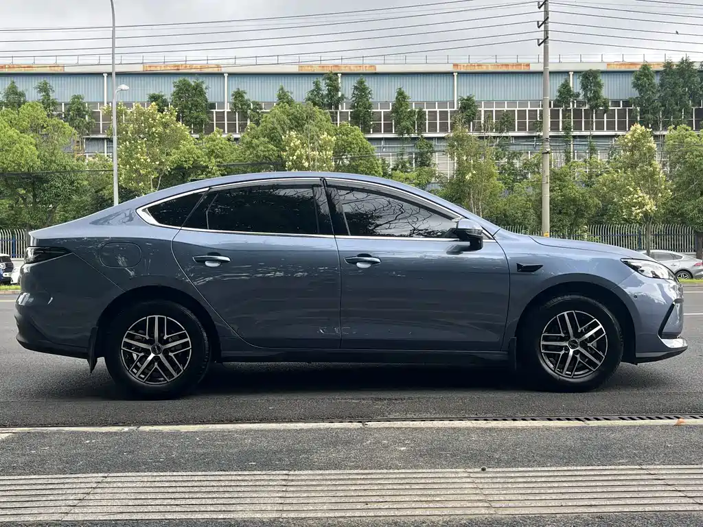 Seal 05 DM-i DM-i Smart Drive 120 KM Flagship