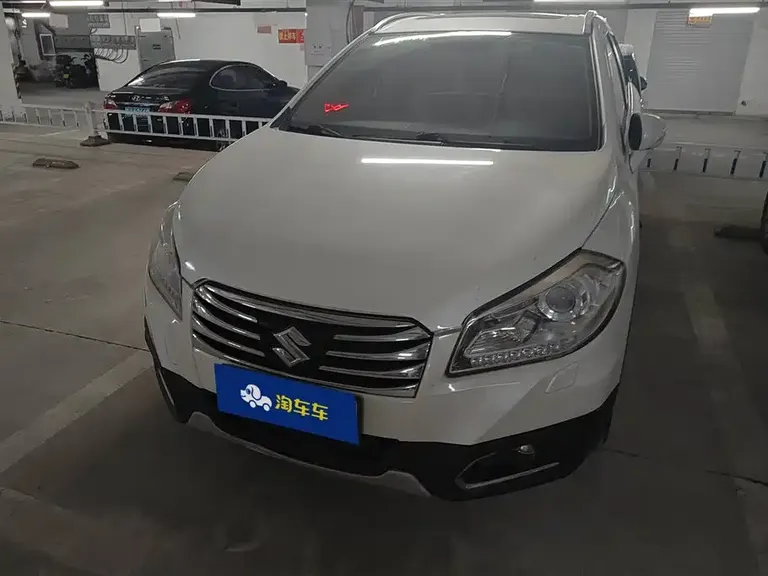 Suzuki S-Cross 1.6 L CVT 4 WD Distinguished