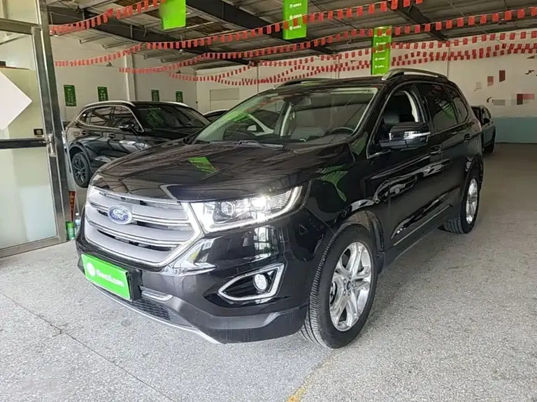 Ford Edge EcoBoost 245 2 WD Grand Sharp 7-seat