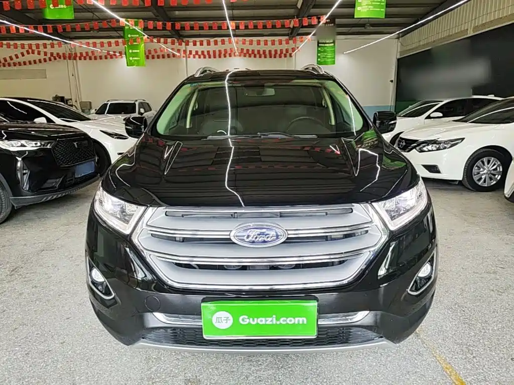 Edge EcoBoost 245 2 WD Grand Sharp 7-seat